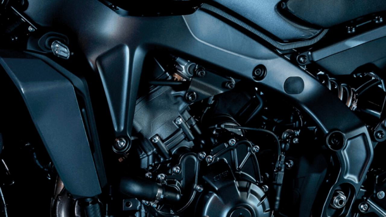 2024-Yamaha-MT09-EU-Detail-009-03