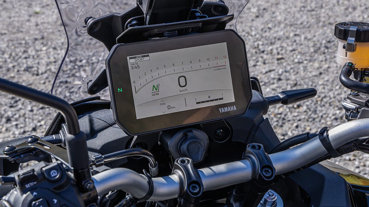 AP002197403_2025_MTT890_SMX_EUR_YAM_MT09ATR_EU_SMX_DET_008_03