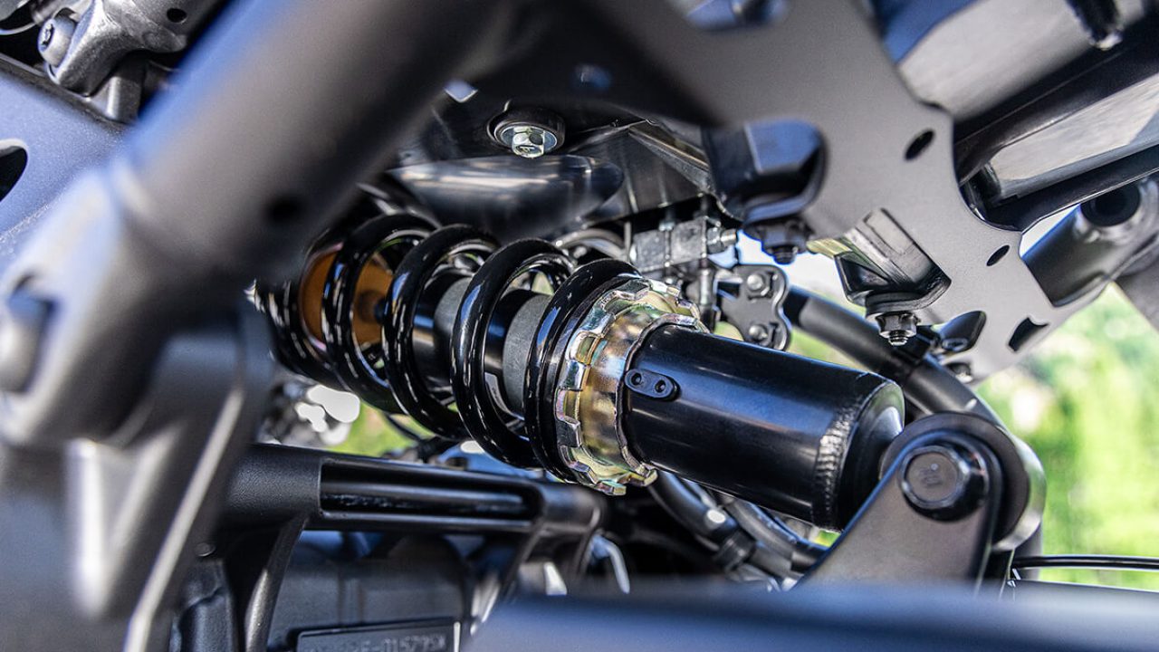 AP002197446_2025_MTT890_SMX_USA_YAM_MT09ATR_EU_SMX_DET_011_03